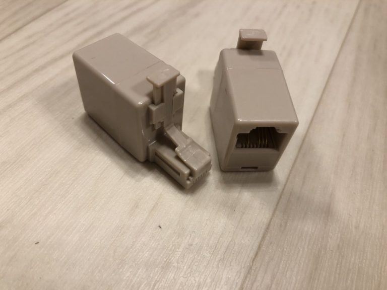 LANケーブルを電話線として利用する方法